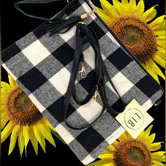 ⬇️💲Buffalo Plaid Black Wristlet/ Crossbody - Picture 2 of 6